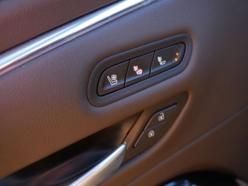 Used 2024 Cadillac Escalade ESV Sport w/ LPO, ONYX Package image 23