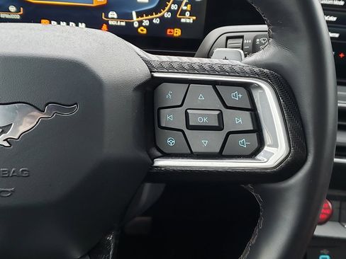 Used 2025 Ford Mustang GT Premium image 27