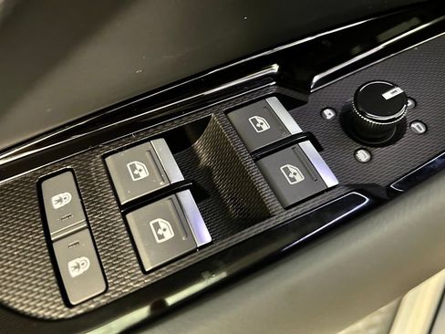 Certified 2026 Audi Q3 quattro 2.0T AWD/4WD image 6