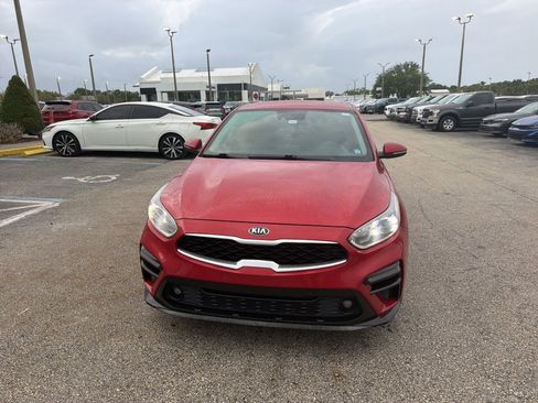 Used 2019 Kia Forte EX image 2