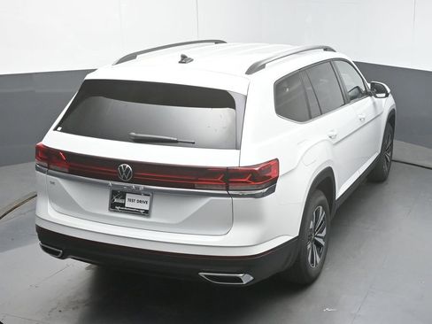 New 2026 Volkswagen Atlas SE FWD image 46