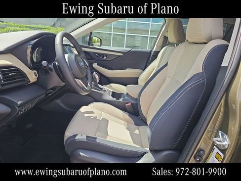 Used 2025 Subaru Outback Premium image 9