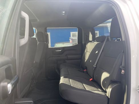 Used 2024 Chevrolet Silverado 1500 Custom image 6