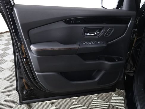 New 2026 Honda Pilot TrailSport image 13