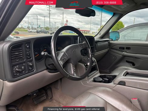 Used 2005 Chevrolet Tahoe Z71 w/ Preferred Equipment Group AWD/4WD image 8