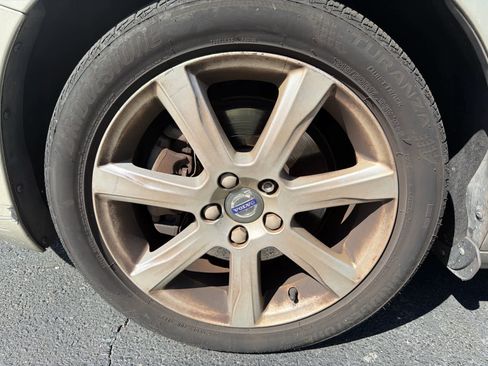 Used 2017 Volvo V60 T5 Premier w/ Climate Package image 7