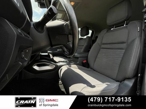 Used 2023 Nissan Frontier SV w/ SV Convenience Package RWD image 22