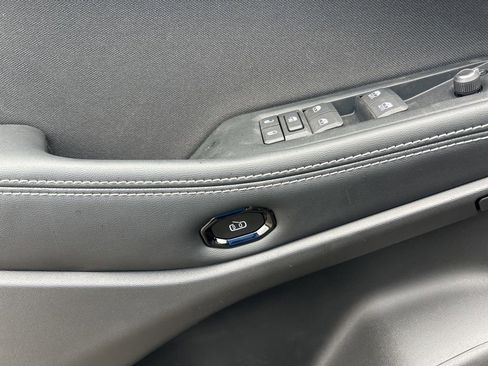 New 2026 Jeep Cherokee Laredo image 33