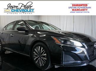 Used 2024 Nissan Altima 2.5 SV video 1