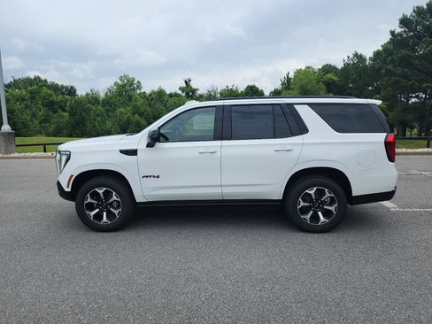 New 2026 GMC Yukon AT4 w/ AT4 Premium Plus Package AWD/4WD image 2