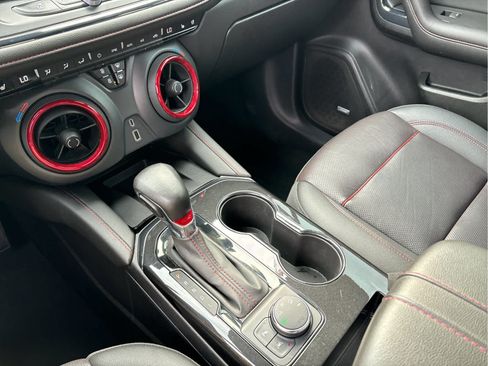 Certified 2021 Chevrolet Blazer RS w/ Enhanced Convenience Package AWD/4WD image 20