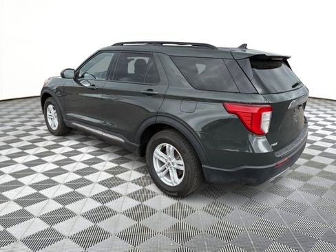 Used 2024 Ford Explorer XLT w/ Equipment Group 202A AWD/4WD image 3