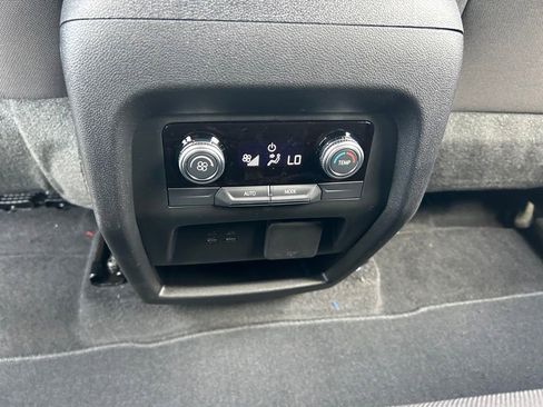 New 2026 GMC Acadia Elevation image 39