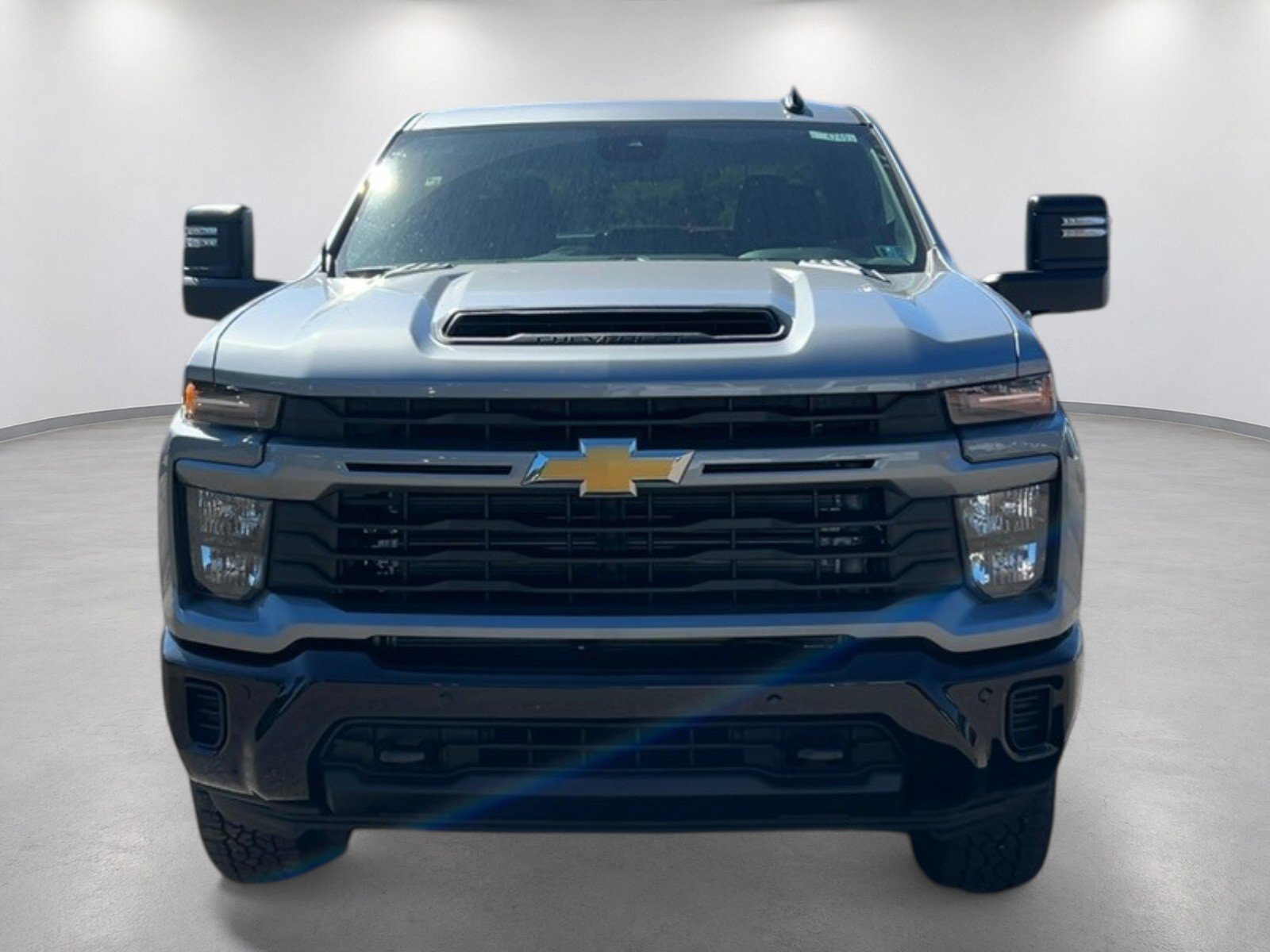 New 2026 Chevrolet Silverado 2500 Custom w/ Custom Value Package AWD/4WD image 2