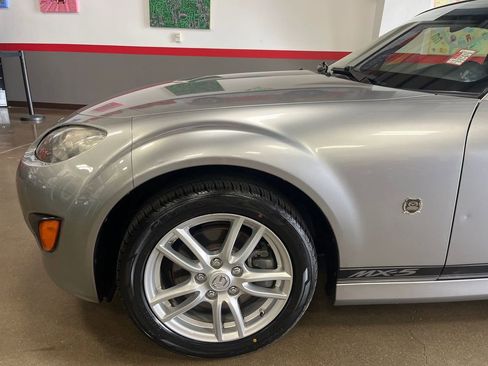 Used 2011 MAZDA MX-5 Miata Sport image 46