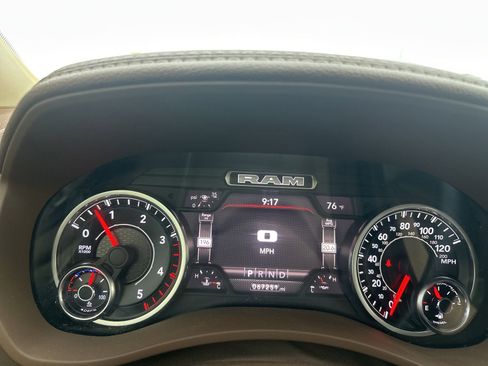Used 2022 RAM 2500 Laramie AWD/4WD image 9