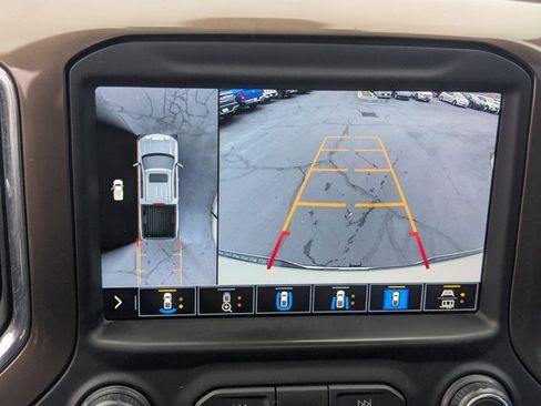 Used 2021 Chevrolet Silverado 1500 High Country w/ Technology Package image 21