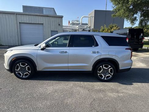 Used 2025 Hyundai Palisade SEL FWD image 8