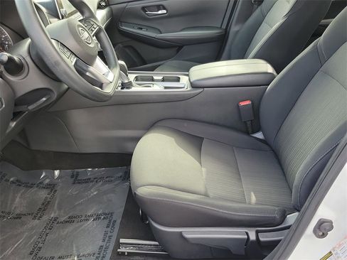 Used 2024 Nissan Sentra SV image 15