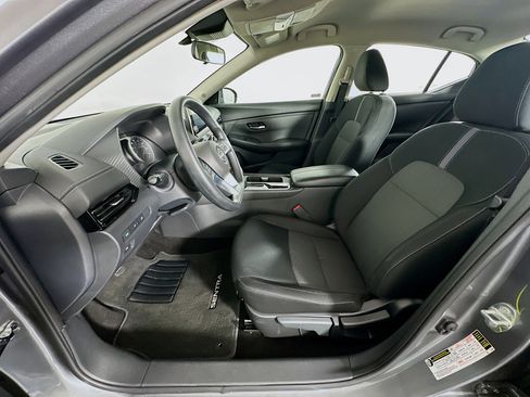 Used 2024 Nissan Sentra SV image 13
