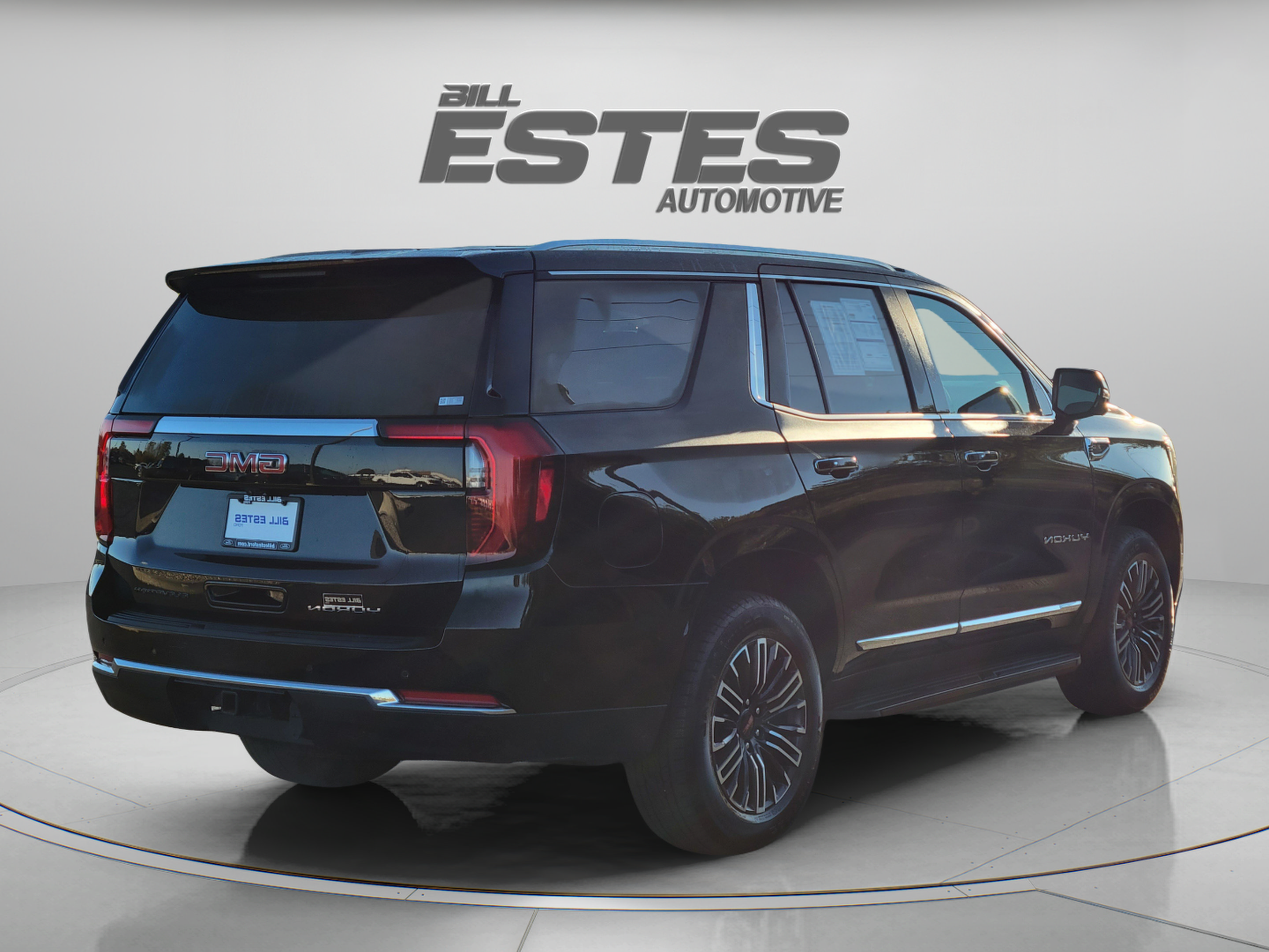 Used 2025 GMC Yukon Elevation AWD/4WD image 4