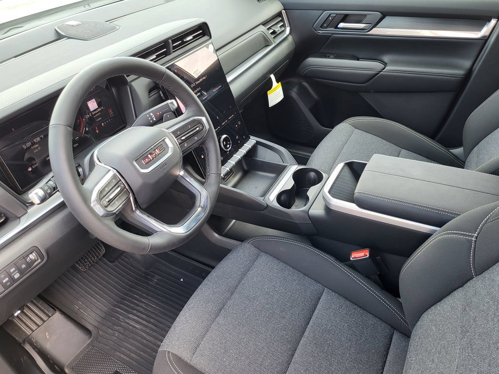 New 2027 GMC Terrain Elevation w/ LPO, Floor Liner Package AWD/4WD image 7