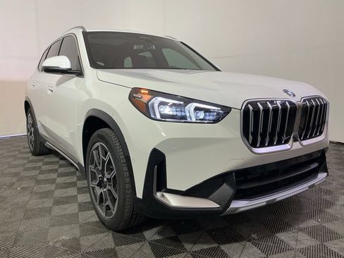 New 2026 BMW X1 xDrive28i w/ Technology Package AWD/4WD image 4