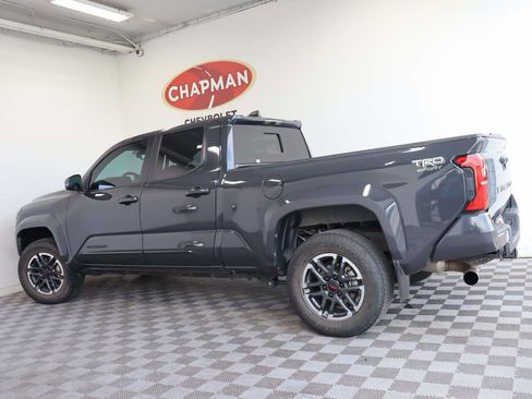Used 2024 Toyota Tacoma TRD Sport w/ TRD Sport Upgrade Package RWD image 3