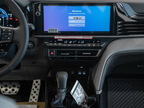 New 2026 Toyota Camry SE FWD image 19