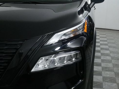 Used 2023 Nissan Rogue SV w/ SV Premium B Package AWD/4WD image 14