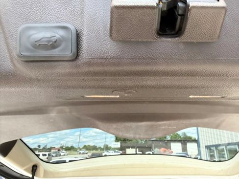 Used 2017 Buick Enclave Premium w/ Experience Buick Package AWD/4WD image 12