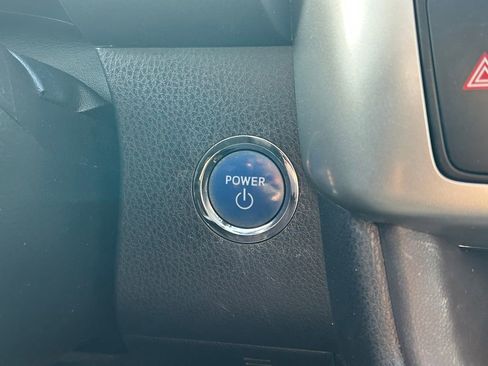 Used 2019 Toyota Highlander Limited Platinum image 39