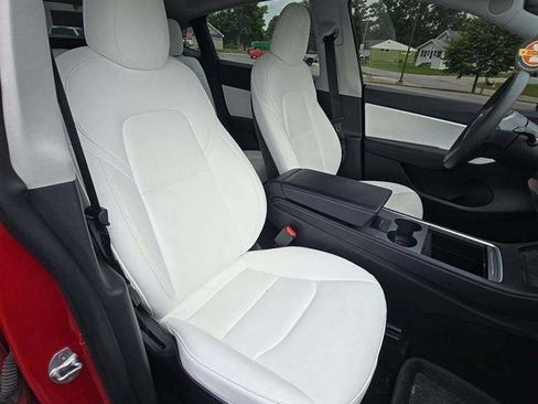 Used 2021 Tesla Model Y Long Range AWD/4WD image 2