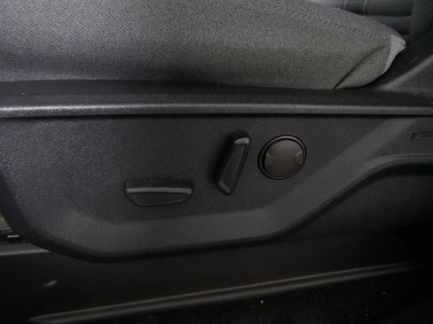 Used 2023 Ford F150 XLT w/ Equipment Group 302A High image 17