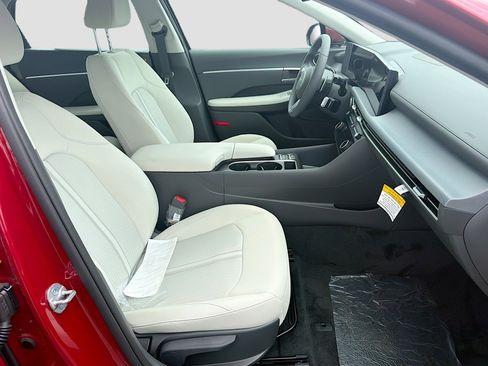 New 2026 Hyundai Sonata SEL FWD image 21