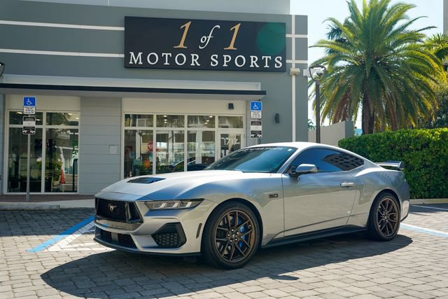 Used 2024 Ford Mustang GT Premium RWD image 1