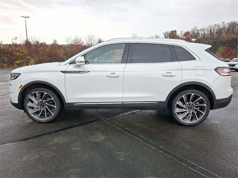 Certified 2022 Lincoln Nautilus Reserve w/ Equipment Group 202A image 4