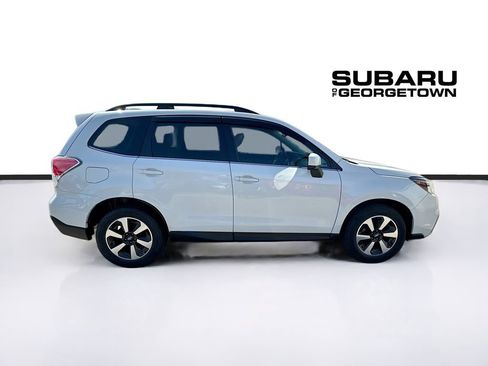 Used 2018 Subaru Forester 2.5i Limited w/ Popular Package #3B image 8