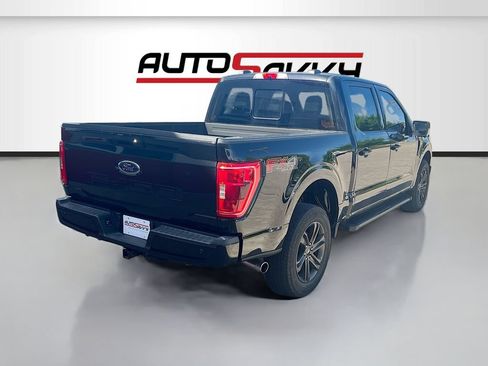 Used 2022 Ford F150 XLT w/ Equipment Group 302A High AWD/4WD image 7
