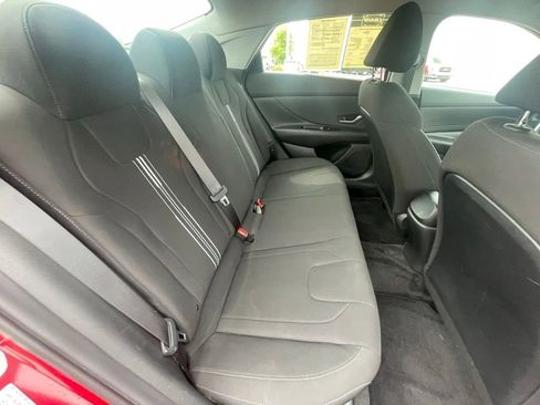 Used 2023 Hyundai Elantra SEL w/ Convenience Package FWD image 27