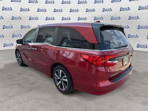 Certified 2023 Honda Odyssey Touring image 5