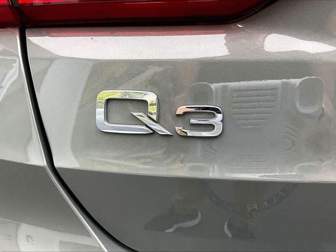 Certified 2024 Audi Q3 2.0T Premium AWD/4WD image 33
