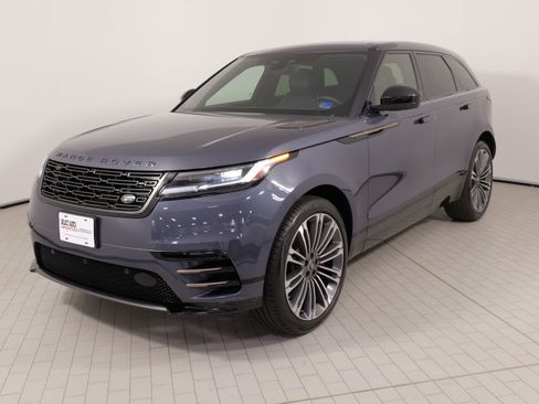 Used 2024 Land Rover Range Rover Velar Dynamic SE AWD/4WD image 3