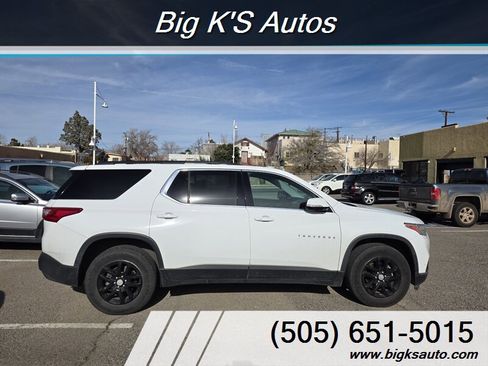 Used 2019 Chevrolet Traverse LT image 8