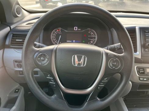 Used 2017 Honda Pilot LX image 36