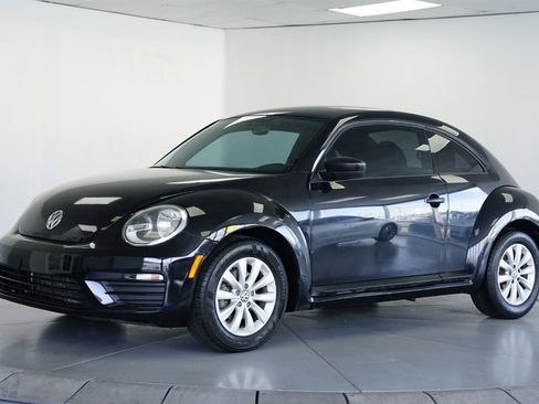 Used 2017 Volkswagen Beetle 1.8T image 4