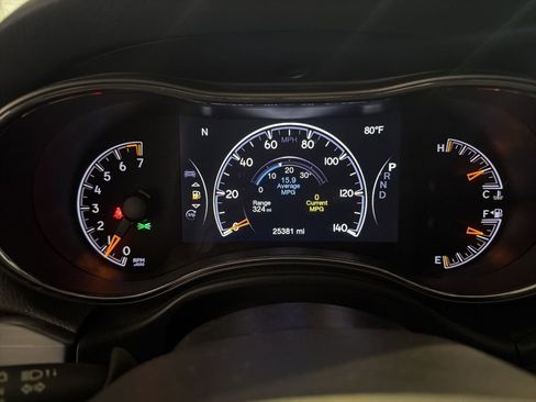 Used 2020 Jeep Grand Cherokee Laredo AWD/4WD image 8