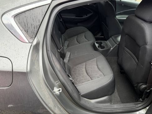 Used 2017 Chevrolet Volt LT w/ Comfort Package FWD image 27