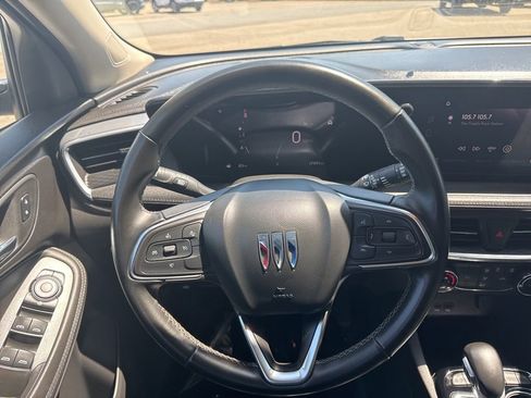 Used 2024 Buick Encore GX Preferred FWD image 12