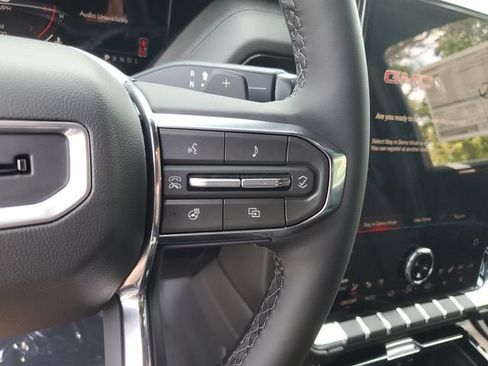 New 2026 GMC Yukon Denali RWD image 27